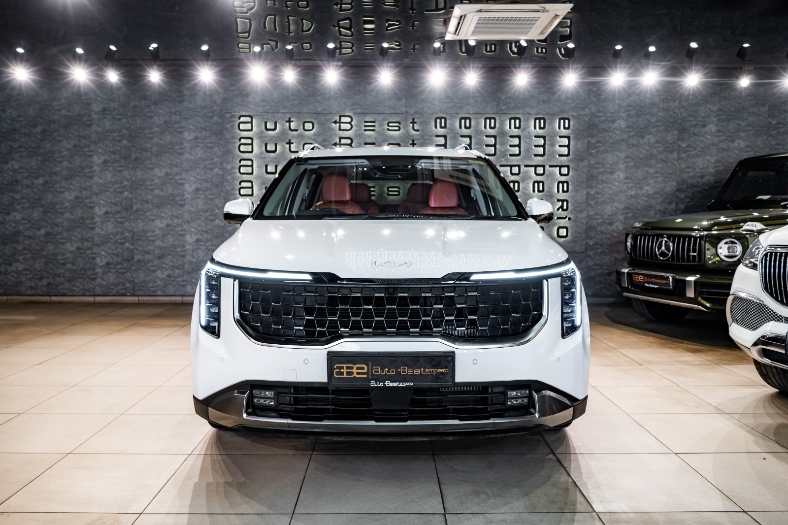 KIA CARNIVAL LIMOUSINE PLUS