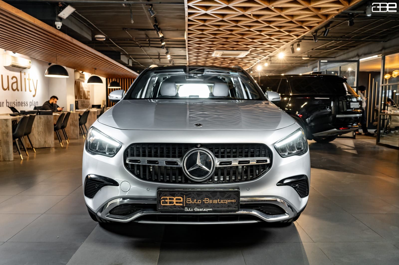 Mercedes-Benz GLA 200