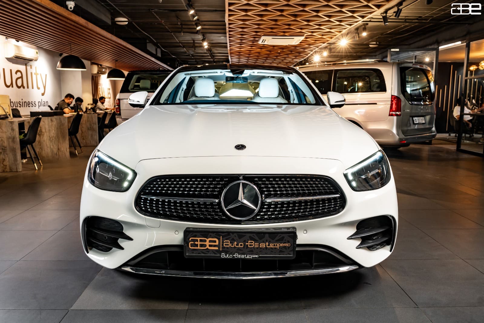 Mercedes-Benz E-Class E 220D AMG LINE